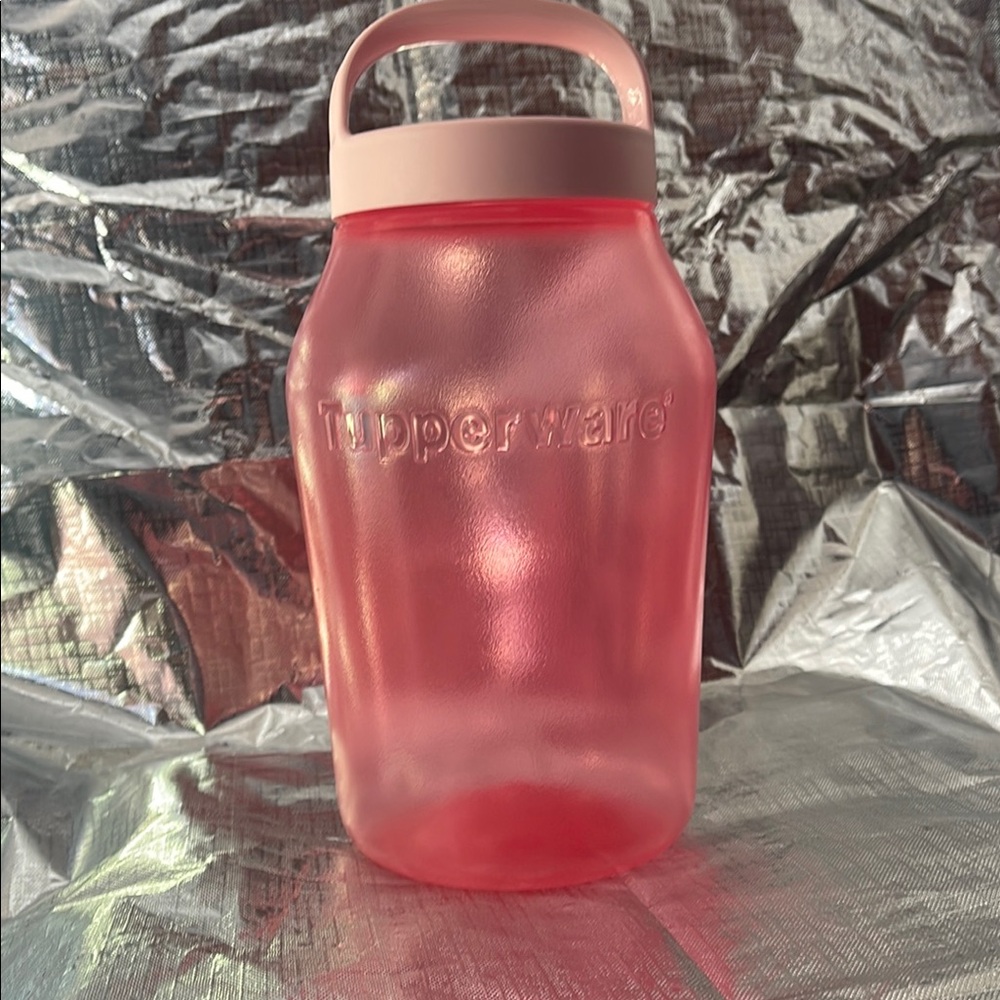 Tupperware Universal Jar with handle